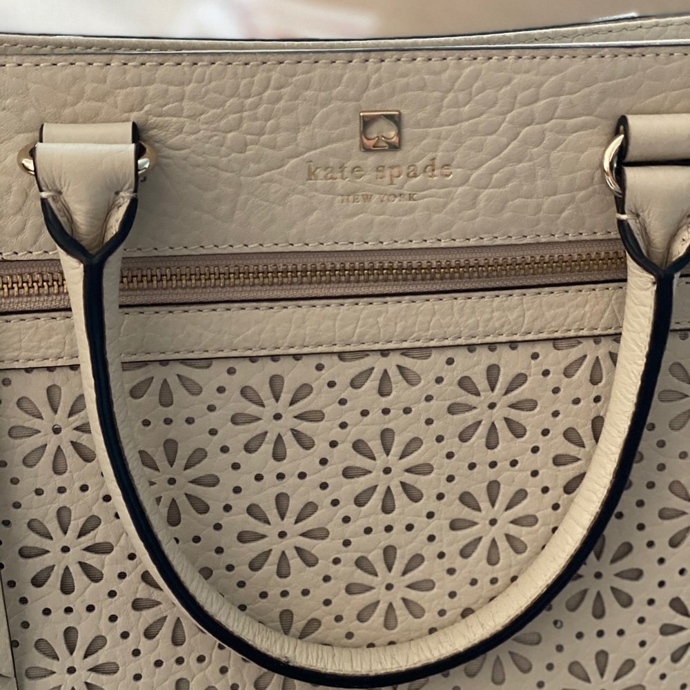 Kate Spade Delaney Purse - Picture 2 of 6